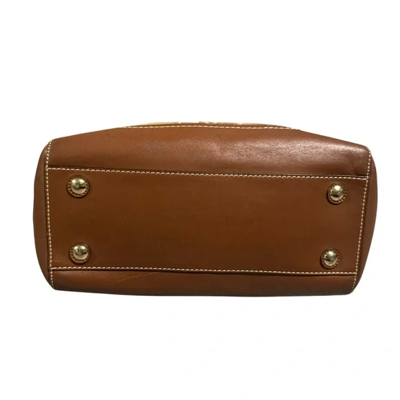 Coach Hampton Signature Satchel - Picture 7 of 13